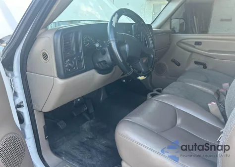 2005 Chevrolet Silverado 1500 из США, поврежденный, VIN 1GCEC14V75Z282858